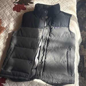 Patagonia Two-Tone Black and Gray Vest
